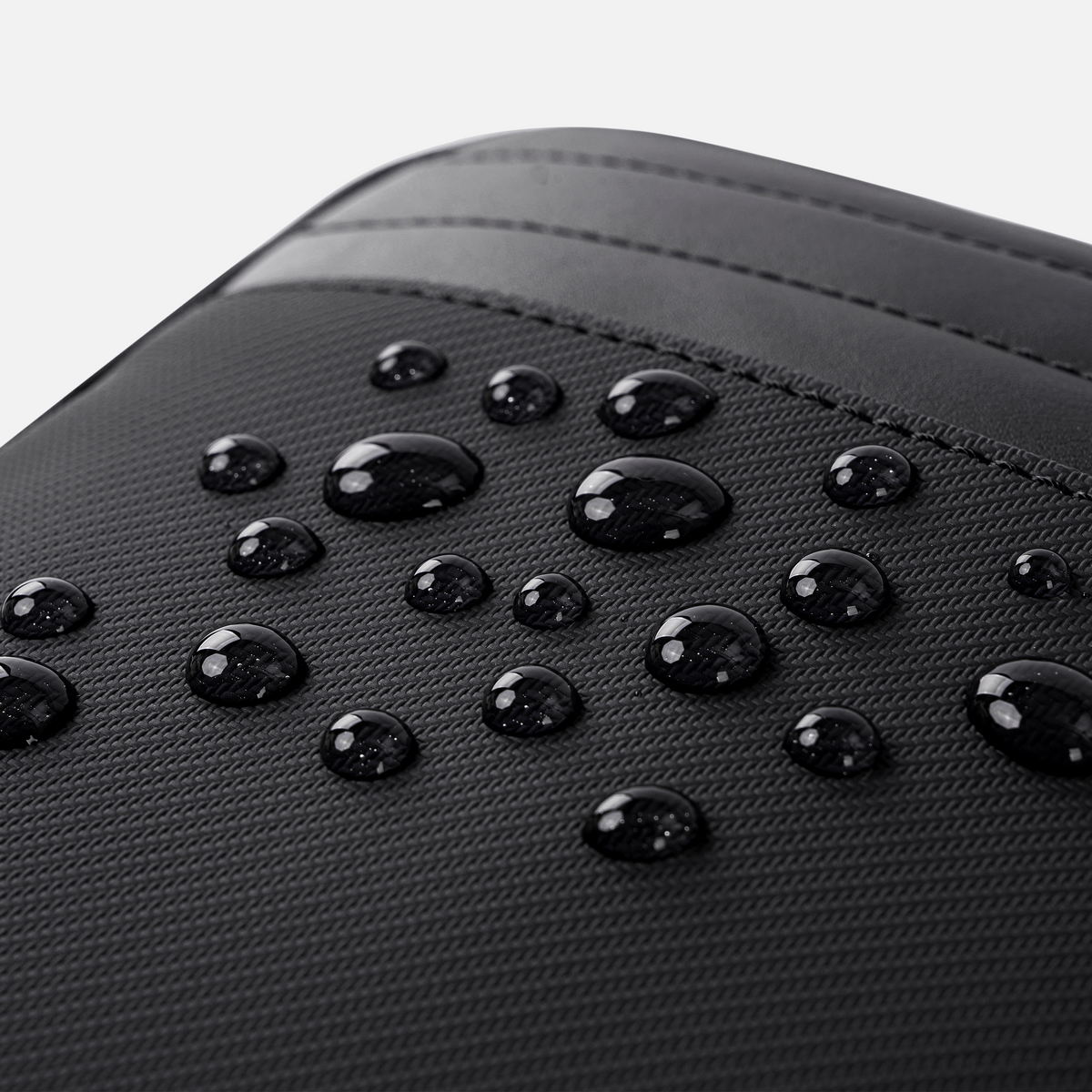 GKB01046 Black