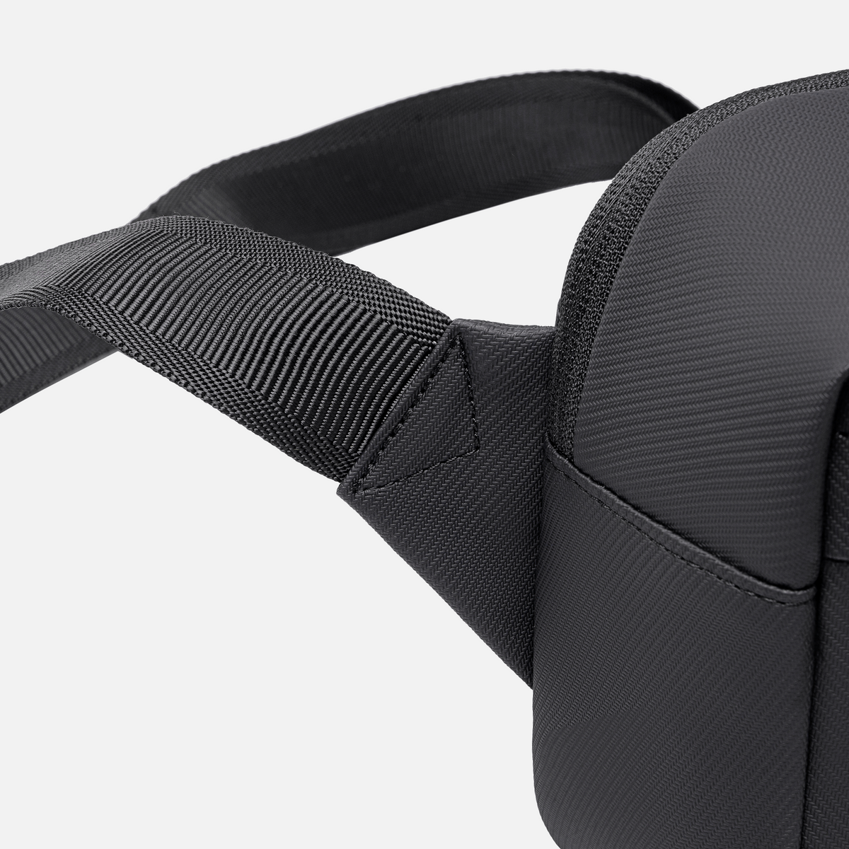 GKB01044 Black