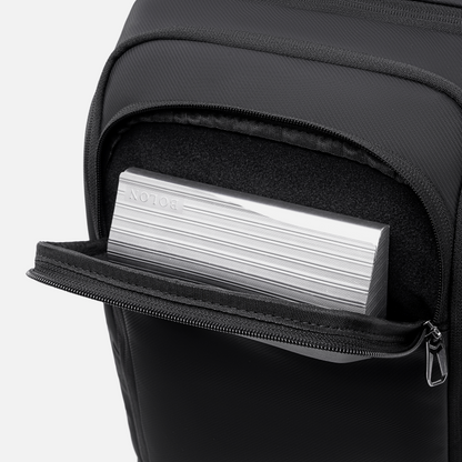 GB00900 Black