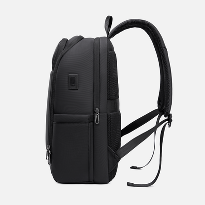 GB00900 Black