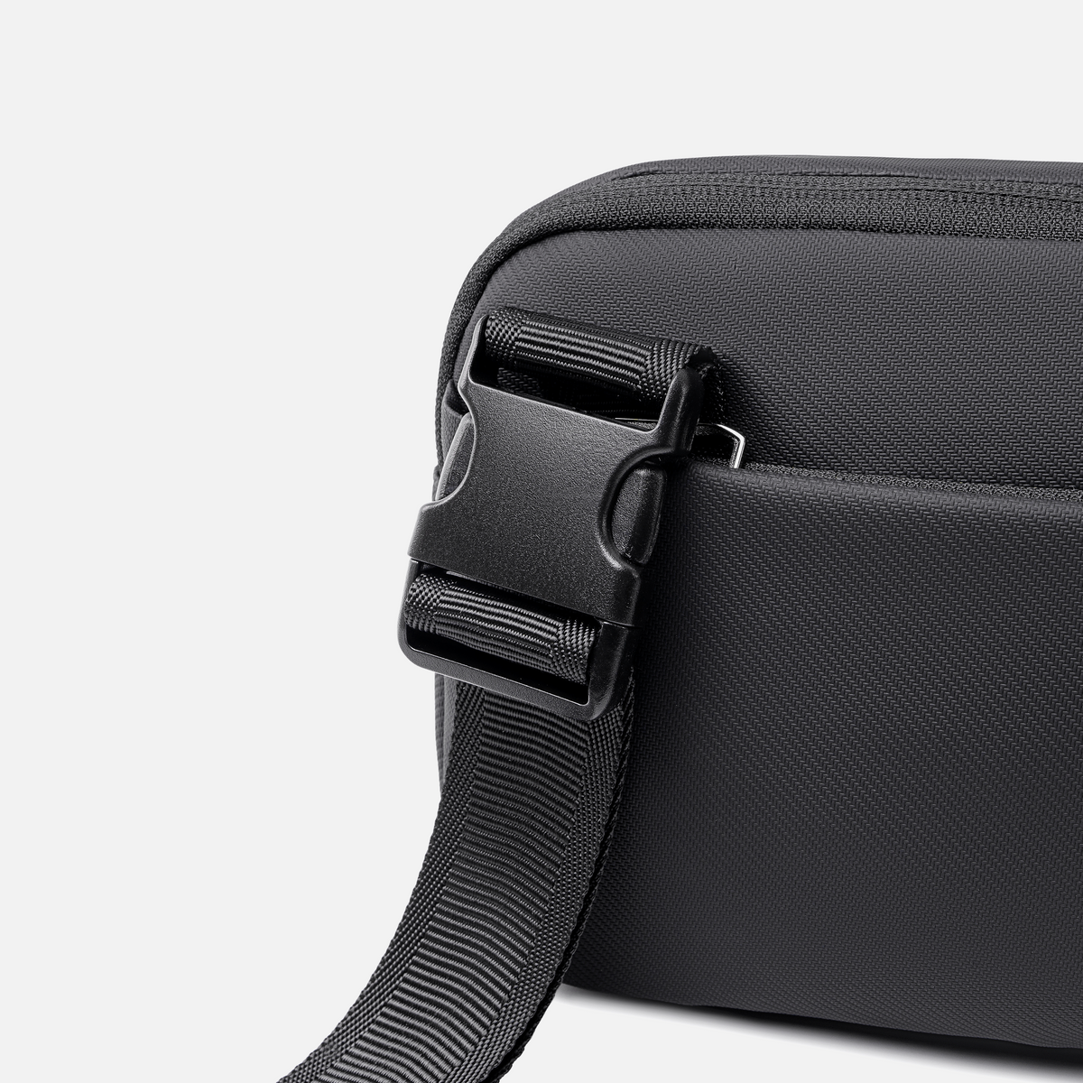 GKB01044 Black