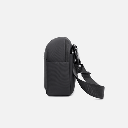 GKB01044 Black