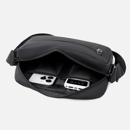 GXB01048 Black